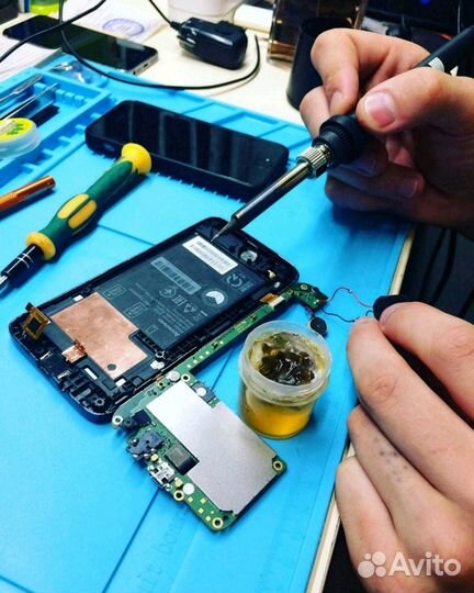 Ремонт iPhone (Айфон) и iPad
