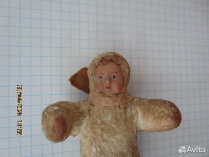 Елочная игрушка девочка