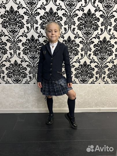 Пиджак маленькая леди и костюм юбка жилет