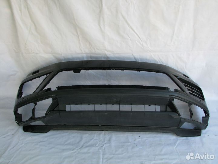 Volkswagen Touareg Бампер передний 2014+