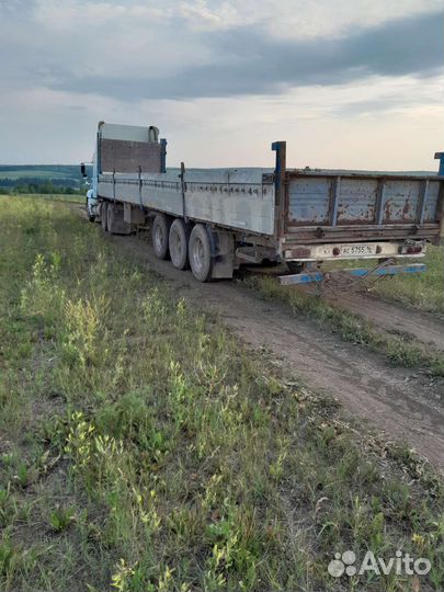 Freightliner CL120064ST с полуприцепом, 2004