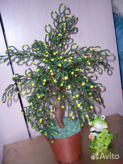 Дерево из бисера