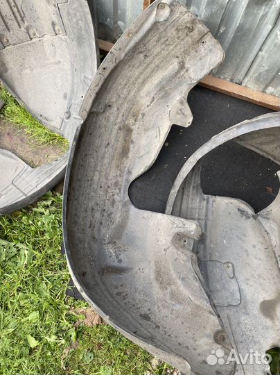 Кожух колесной ниши задний BMW Е63 51717009717