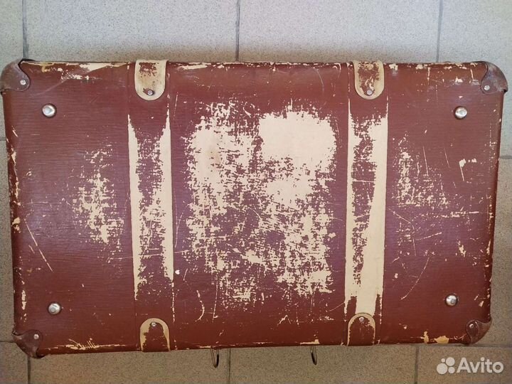 Чемодан старинный
