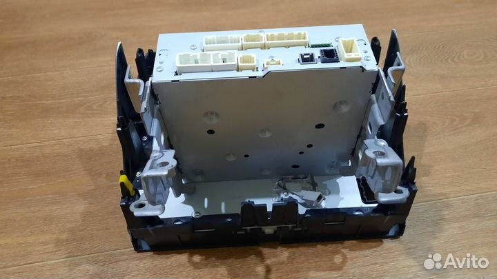 Головное устройство Toyota Land Cruser Prado