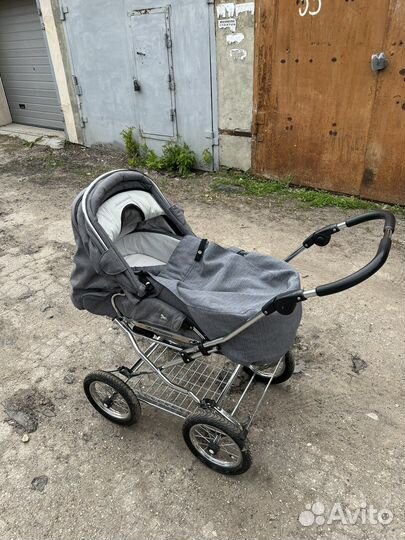 Продаю коляску Hesba