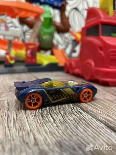 Игровой набор Hot wheels Атака бешеной гориллы