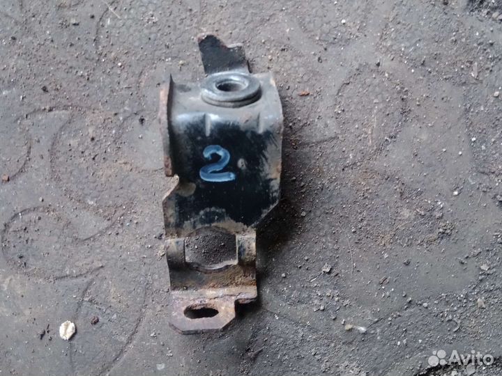 Кронштейны Киа Рио 3