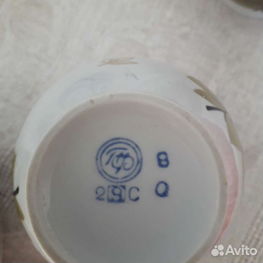 Маслёнка,сахарницы,чайник СССР