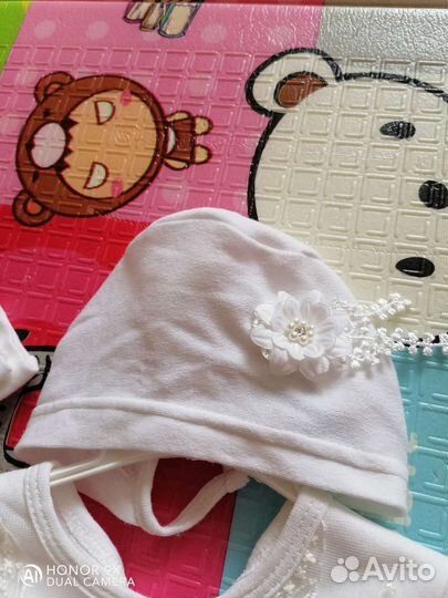 Комплект на выписку для девочки