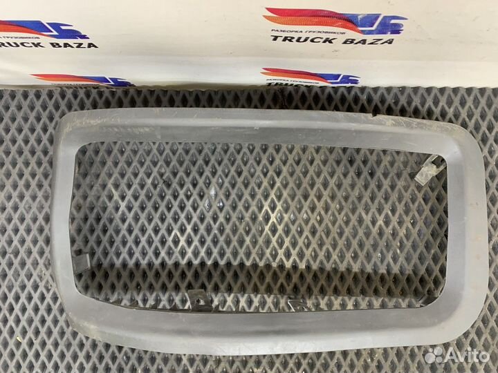 Рамка фары левой Man TGA