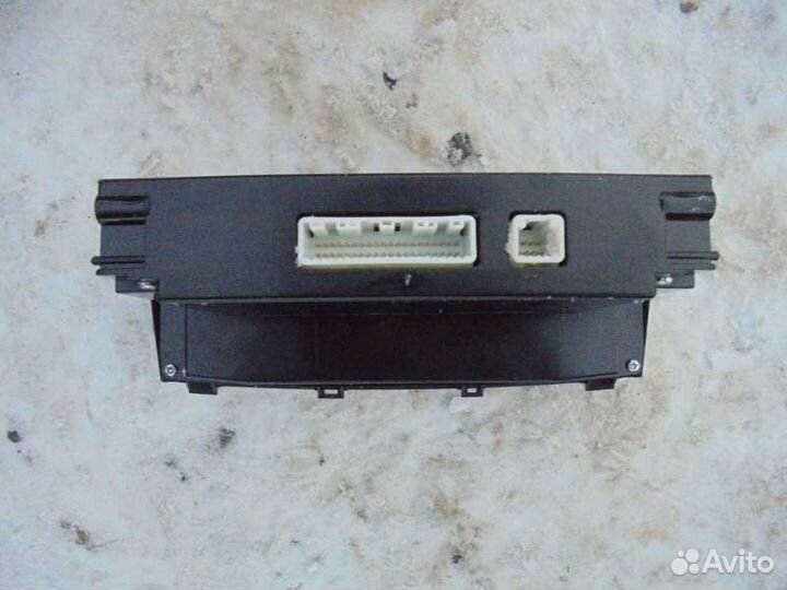 Климат-контроль Toyota Avensis AZT251 2AZ-FSE