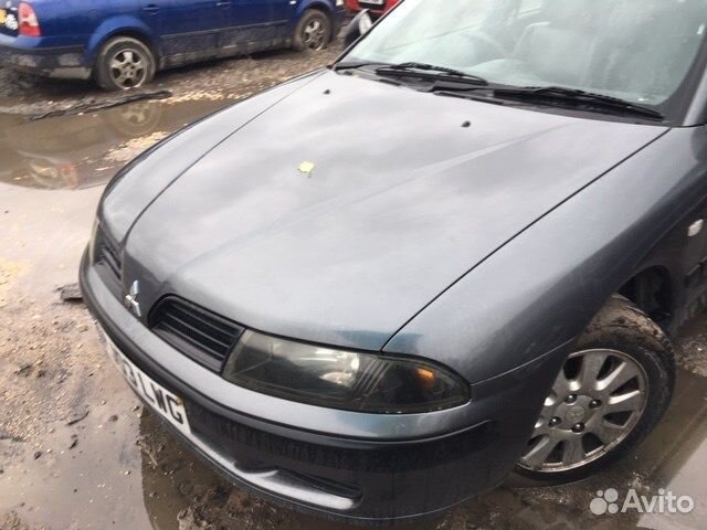 Разбор на запчасти Mitsubishi Carisma