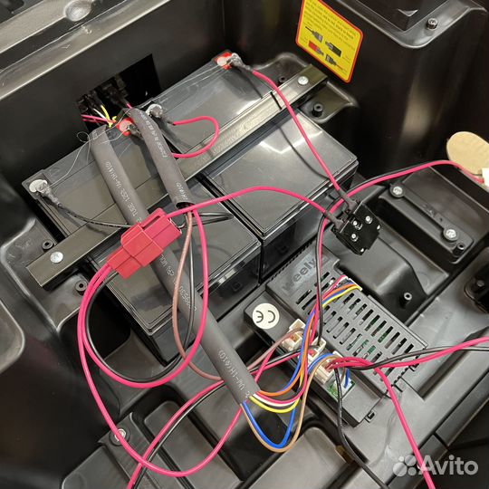 Электромобиль грузовик