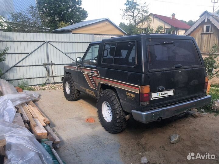 Nissan Patrol, 1985
