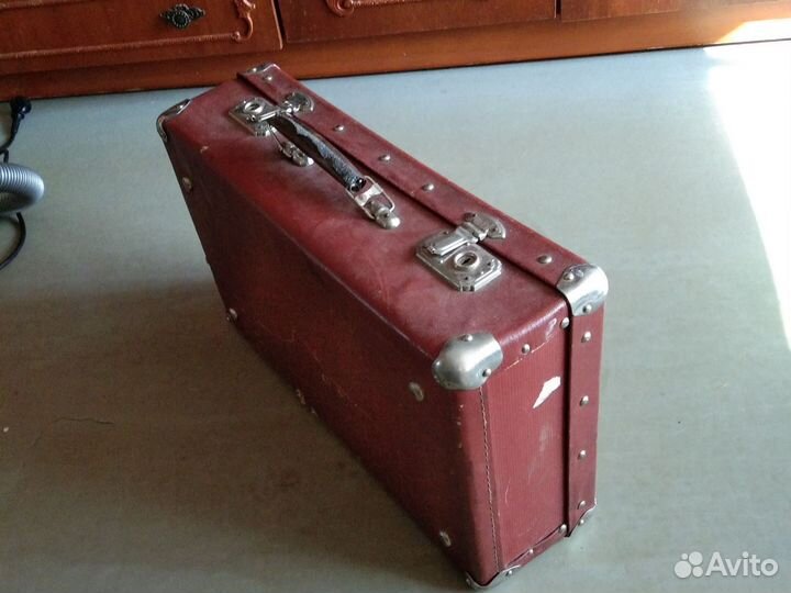 Чемодан СССР и саквояж ретро