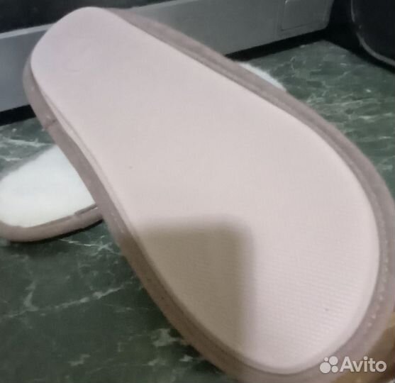 Женские тапочки