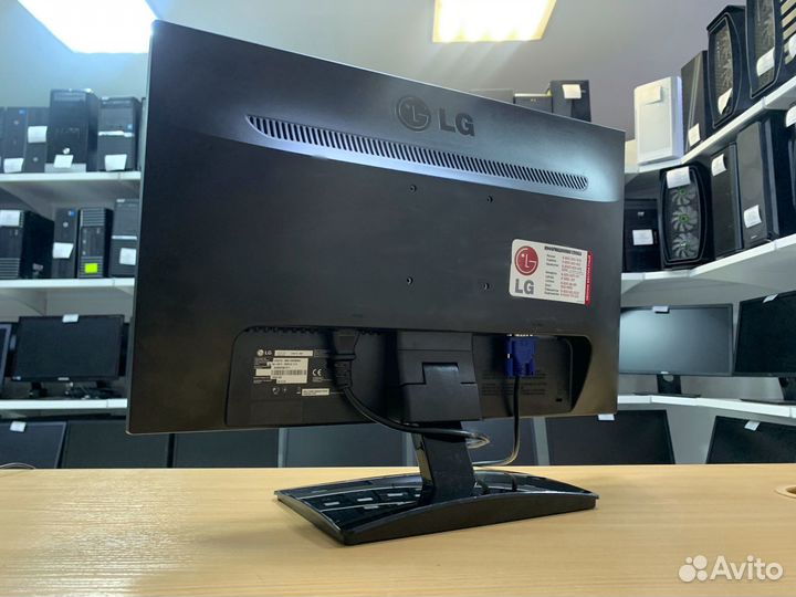 Монитор LG Flatron E2041S