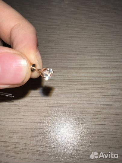 Моносерьга золото