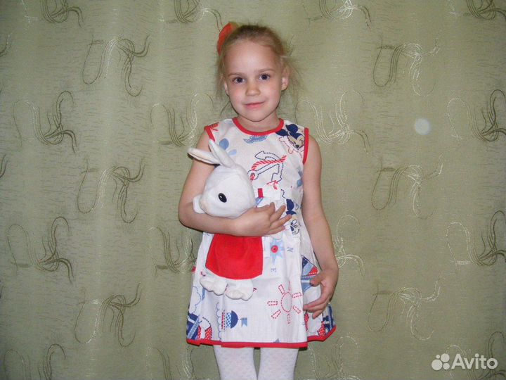 Платье для девочки новое