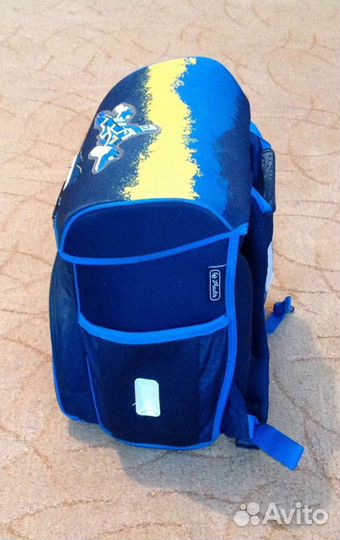 Школьный ранец 