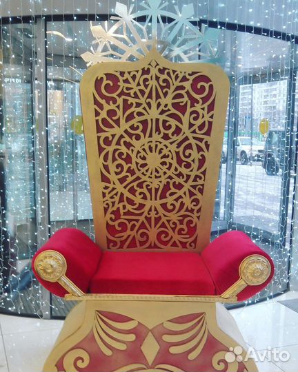 Трон Деда Мороза / Королевский / Красное кресло