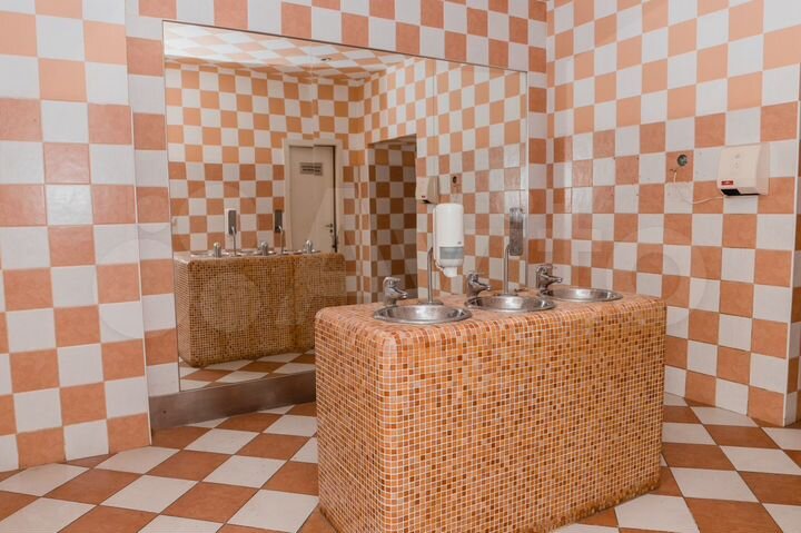 Свободного назначения, 1202 м²