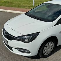 Opel Astra 1.5 MT, 2020, 68 000 км, с пробегом, цена 1 350 000 руб.