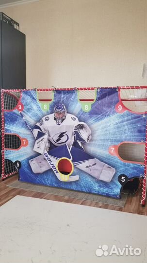 Хоккейные ворота с имитатором вратаря