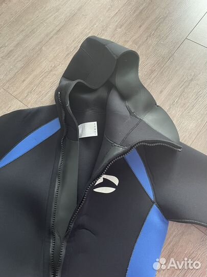 Гидрокостюм Joss