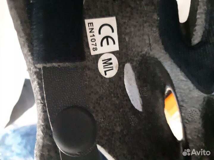 Велошлем взрослый