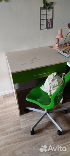 Письменный стол