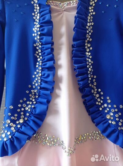 Платье для выступлений по фигурному катанию