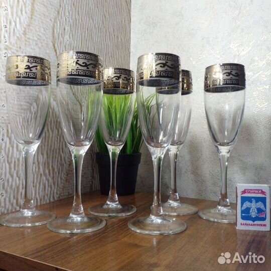 Бокалы, фужеры, рюмки