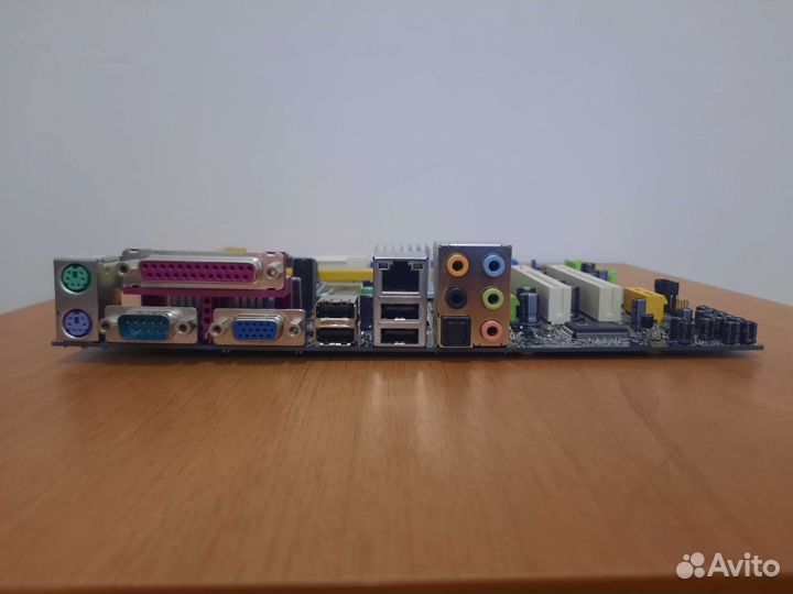 Материнская плата