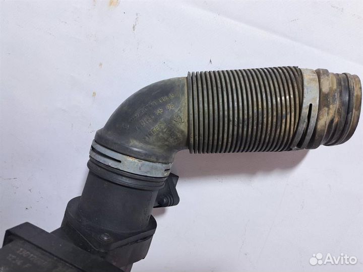 Корпус воздушного фильтра VW Passat (B6) 2005-2010