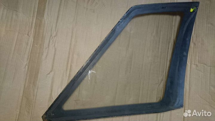 Форточки Skyline R32