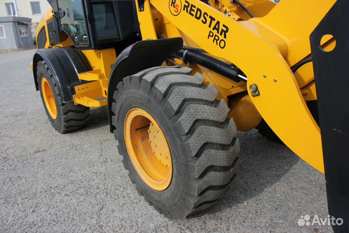 Фронтальный погрузчик Redstar PRO, 2023