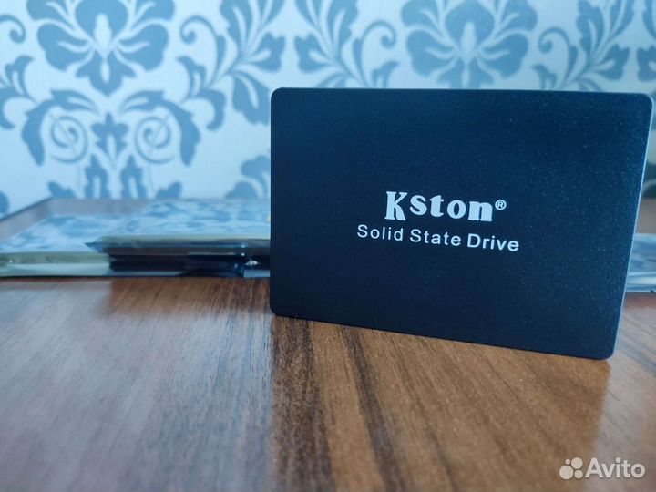 SSD 512GB+win опц. быстр 540mb/s новый запечатаный