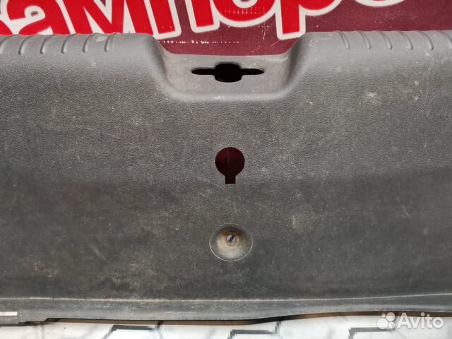 Накладка замка багажника задний Hyundai Getz