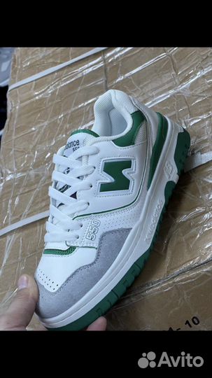 Женские кроссовки new balance 550