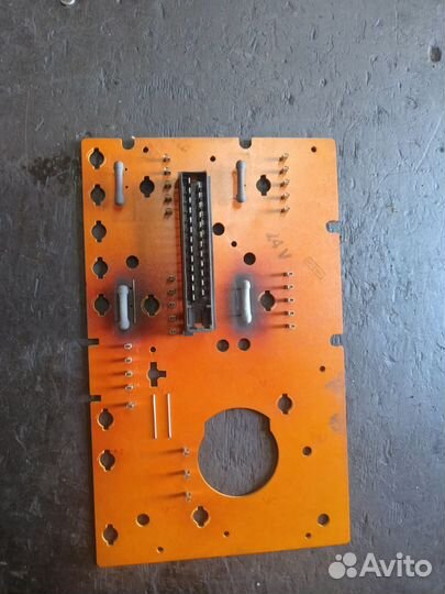 Плата щитка приборов Volvo F 12