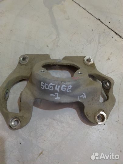 Кронштейн амортизатора передний правый