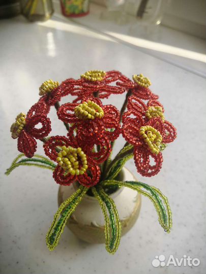 Цветы из бисера