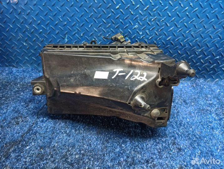 Корпус воздушного фильтра левый Jaguar Xf X250