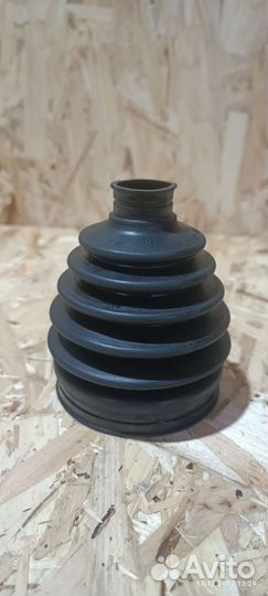 Пыльник переднего шруса наружный BRP Maverick X3