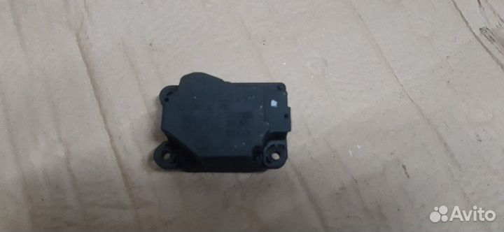 Мотор заслонки печки volvo S60 XC60 XC90