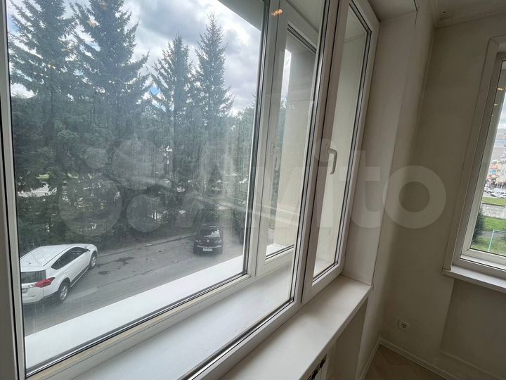 4-к. квартира, 121 м², 2/5 эт.