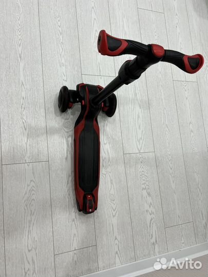 Самокат детский трехколесный