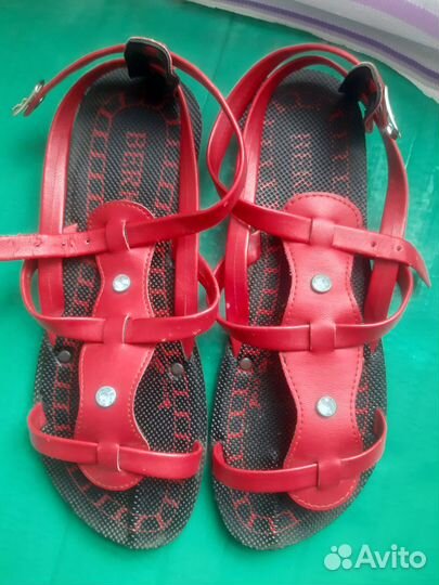 Сандали. 38р-р. Новые